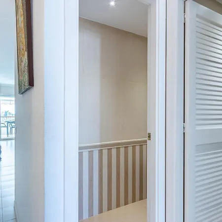 Apart-rent Port Grec 0112 Apartment