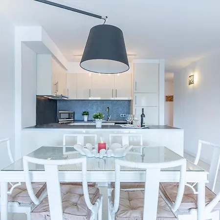 Apartment Apart-rent Port Grec 0112 *